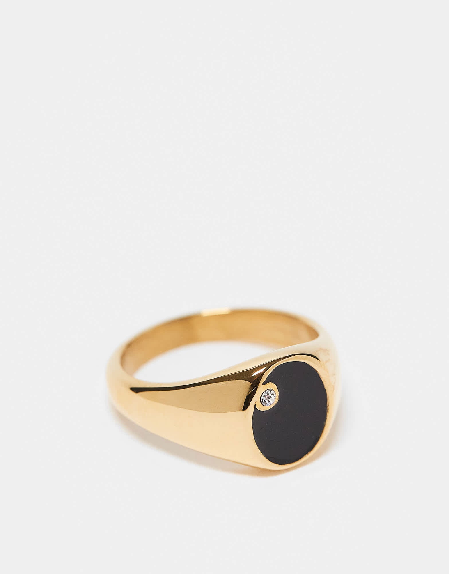 ASOS DESIGN waterproof stainless steel crystal and black enamel oval signet ring in gold - ASOS Sample Sale EU Store