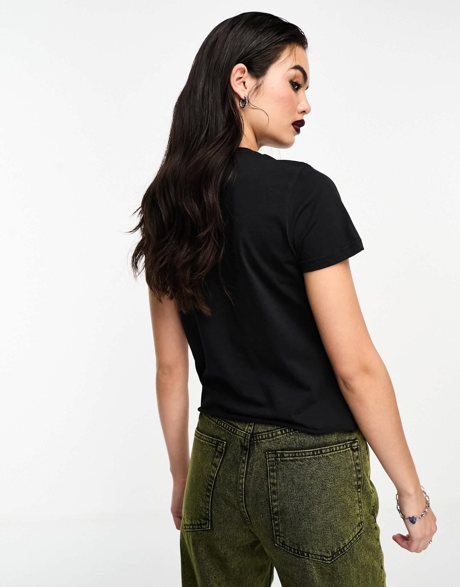 ASOS DESIGN Wednesday Addams baby tee with studded slogan licence graphic in black - ASOS Sample Sale EU Store
