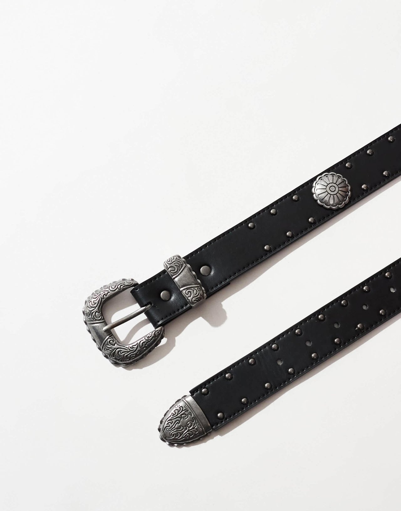 ASOS DESIGN western floral studded belt in faux black leather - ASOS Sample Sale EU Store