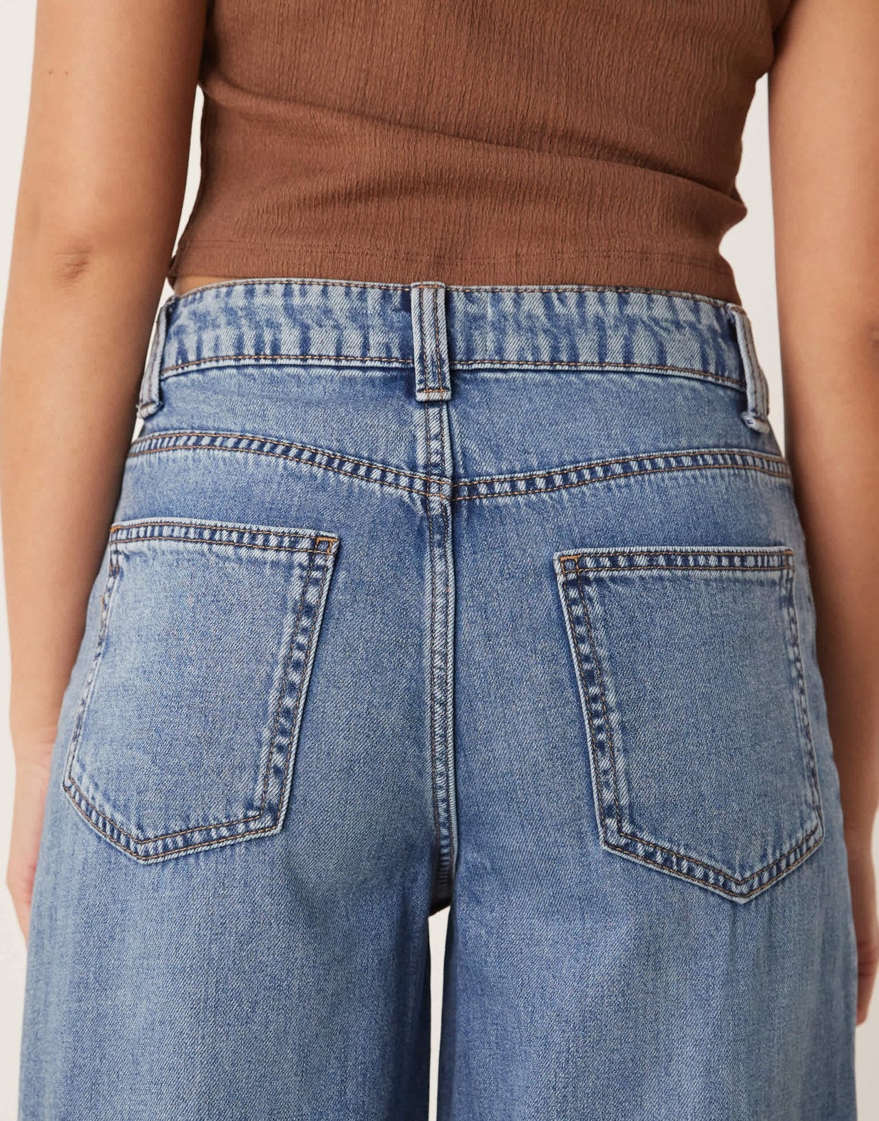 ASOS DESIGN wide leg jean in midwash blue - MBLUE - ASOS Sample Sale EU Store