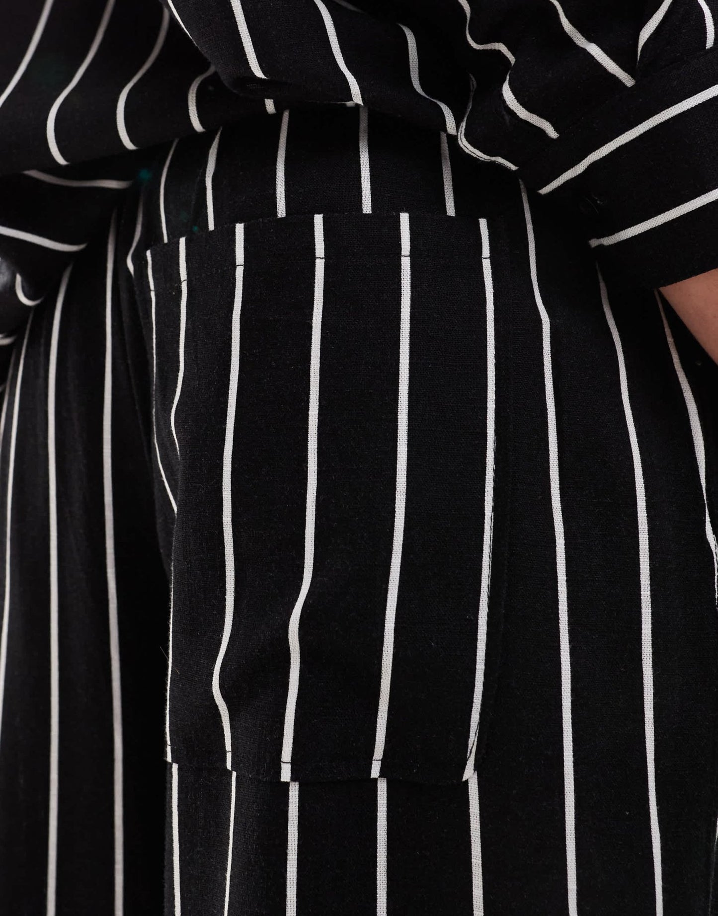 ASOS DESIGN wide leg pull on trouser with linen in black stripe - ASOS Sample Sale EU Store