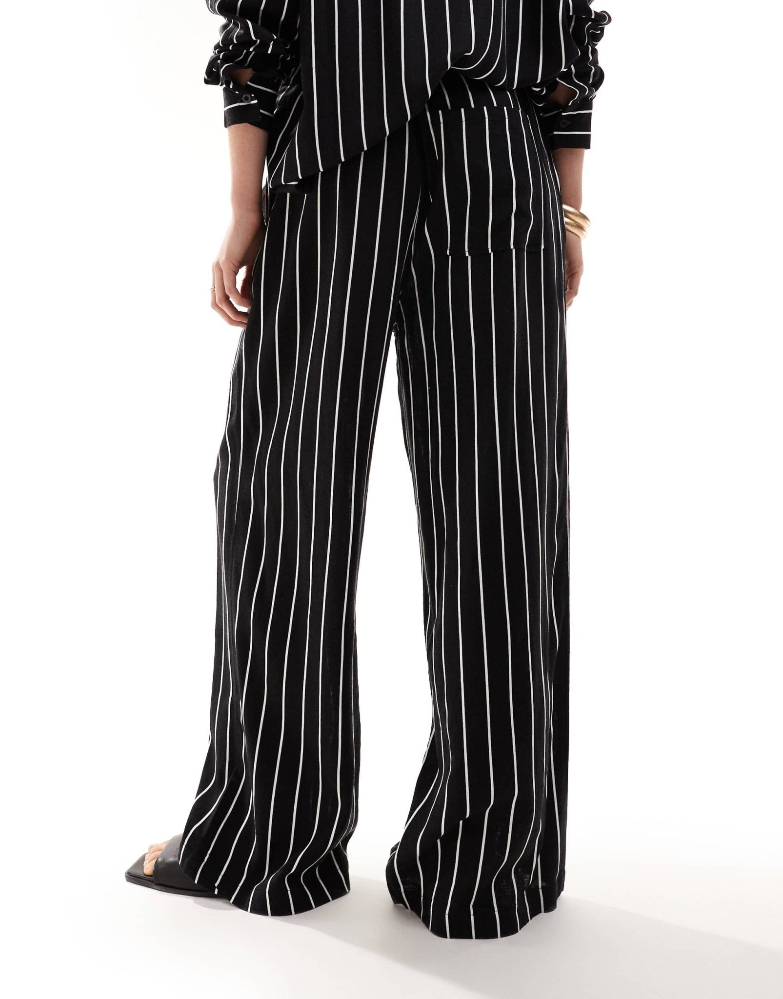 ASOS DESIGN wide leg pull on trouser with linen in black stripe - ASOS Sample Sale EU Store