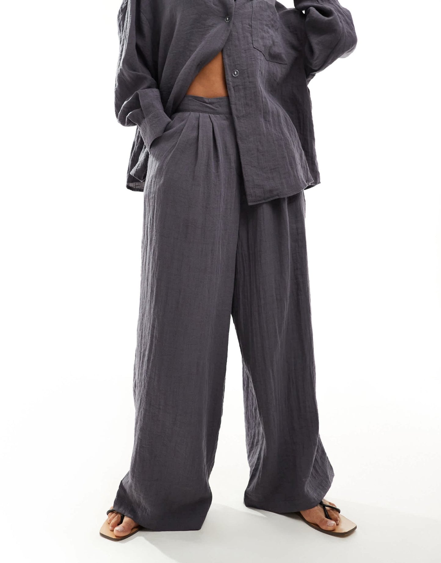ASOS DESIGN wide leg trouser with pleat detail in textured fabric in charcoal co - ord - ASOS Sample Sale EU Store