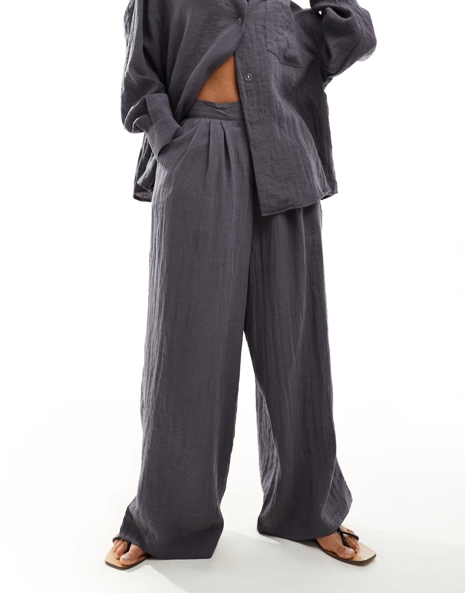 ASOS DESIGN wide leg trouser with pleat detail in textured fabric in charcoal co - ord - ASOS Sample Sale EU Store