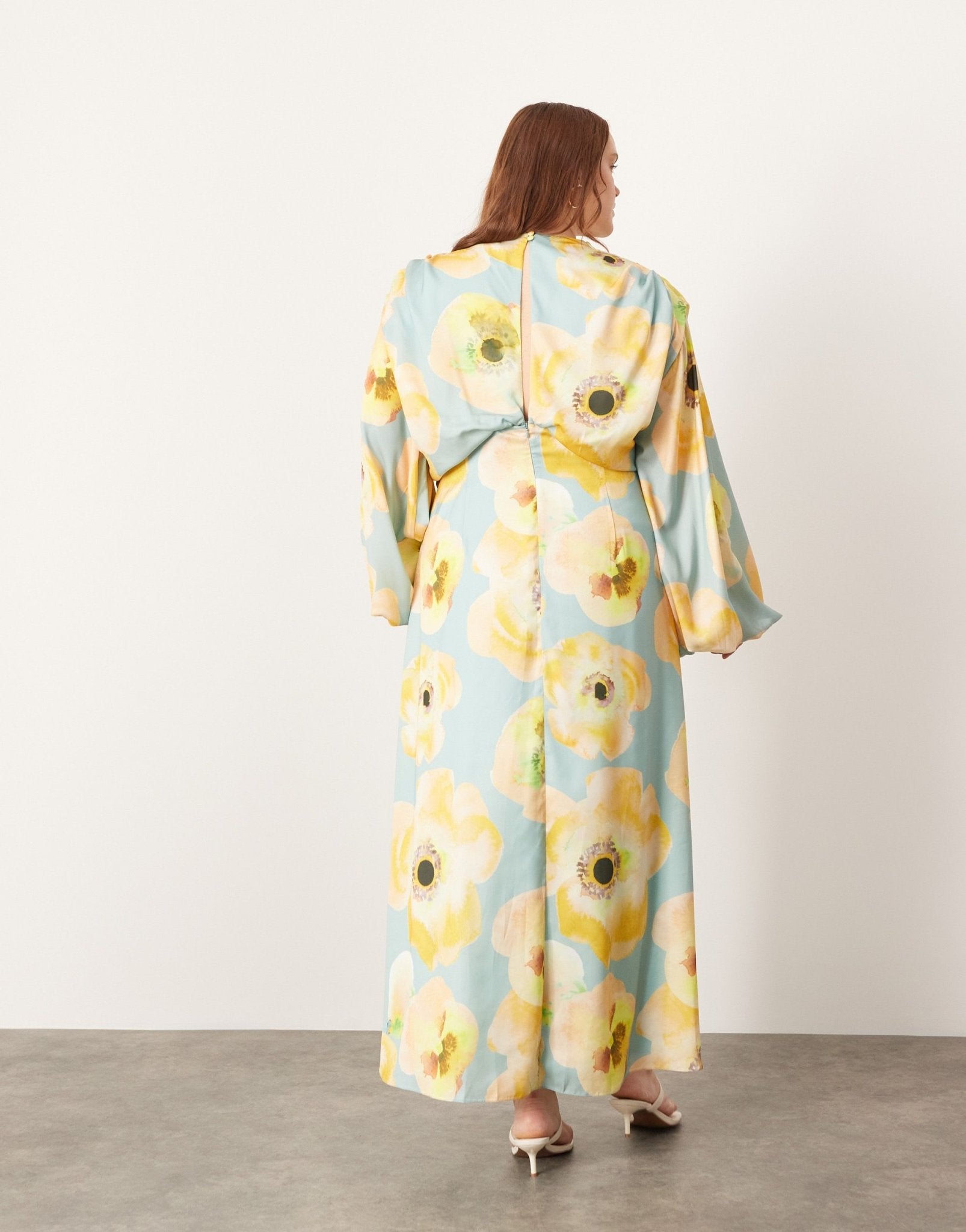 ASOS EDITION Curve satin volume blouson sleeve satin midi dress in large floral print - ASOS Sample Sale EU Store