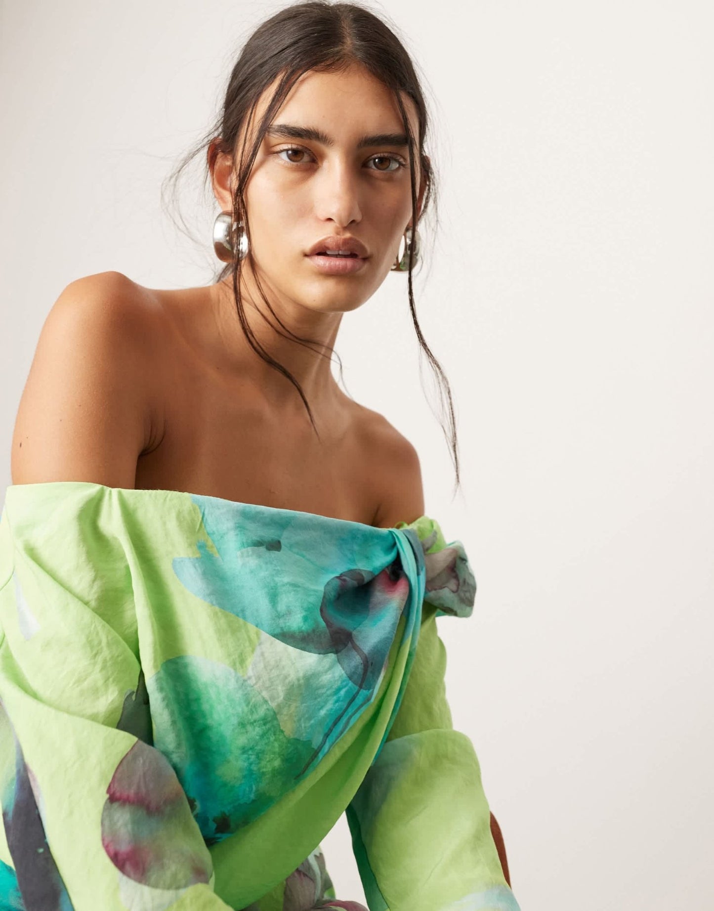 ASOS EDITION twist off shoulder maxi dress with cut out detail in large floral print - ASOS Sample Sale EU Store