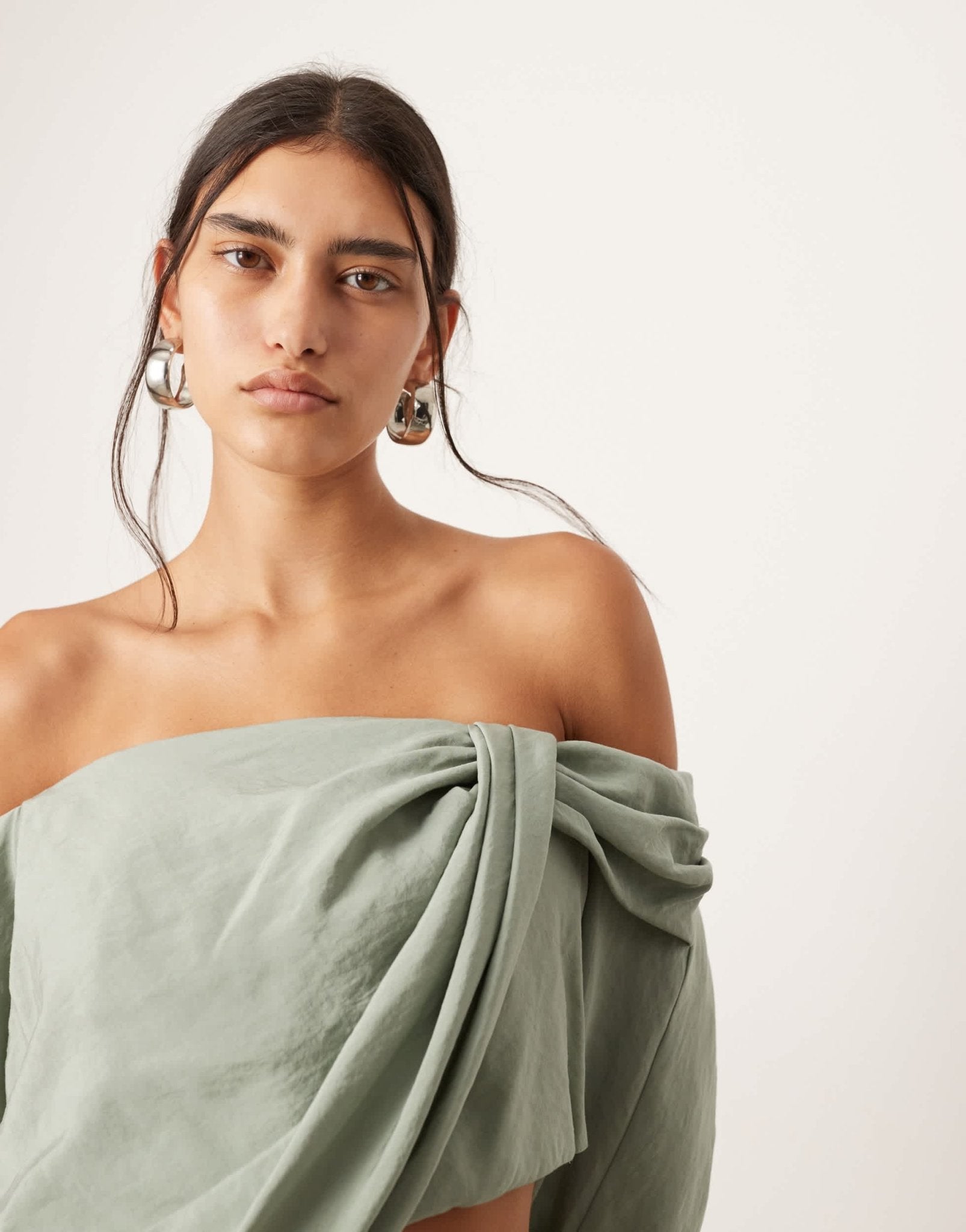 ASOS EDITION twist off shoulder midi dress with cut out detail in sage green - ASOS Sample Sale EU Store