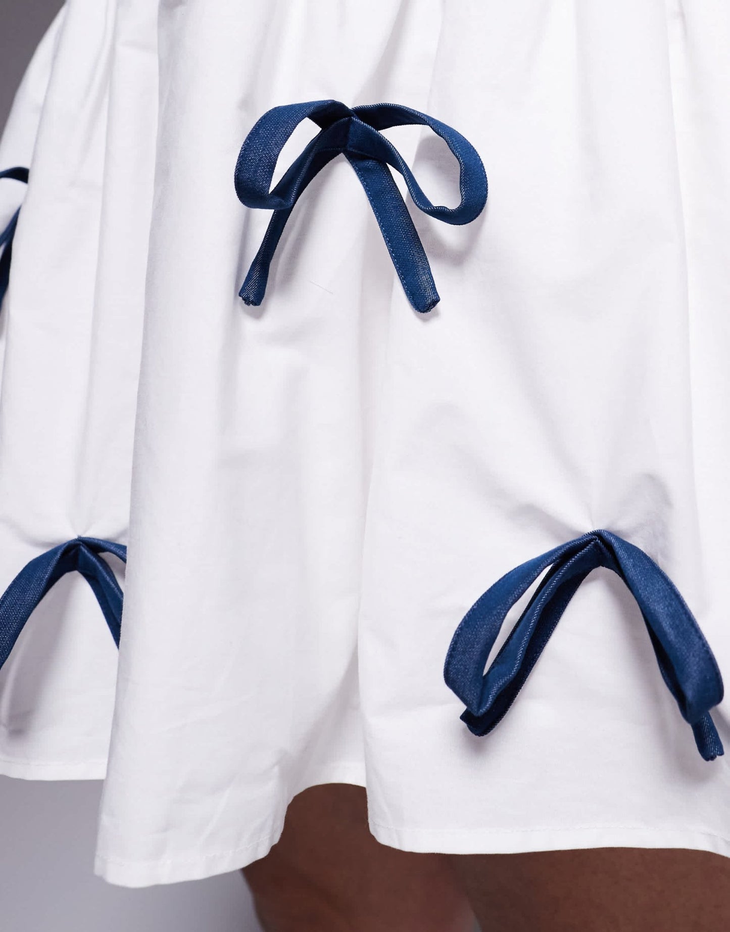 ASOS LUXE Curve chambray mini dress with bow detail and contrast poplin skirt in blue - ASOS Sample Sale EU Store