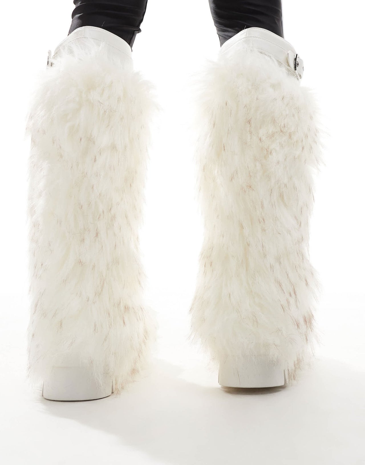 Azalea Wang Tommie fluffy knee boots in white - ASOS Sample Sale EU Store