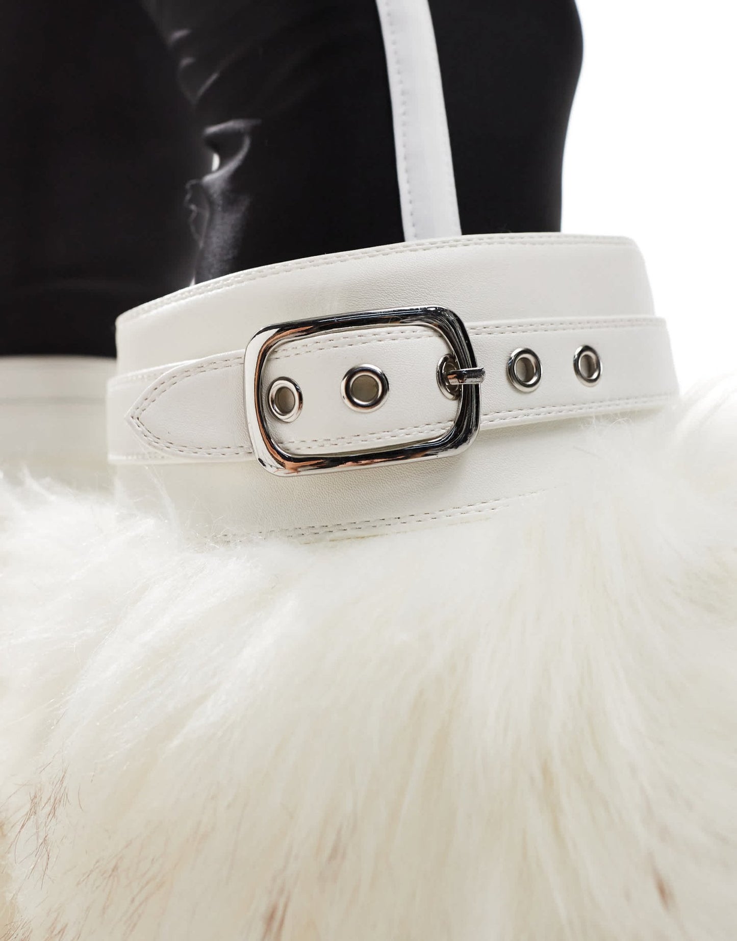 Azalea Wang Tommie fluffy knee boots in white - ASOS Sample Sale EU Store