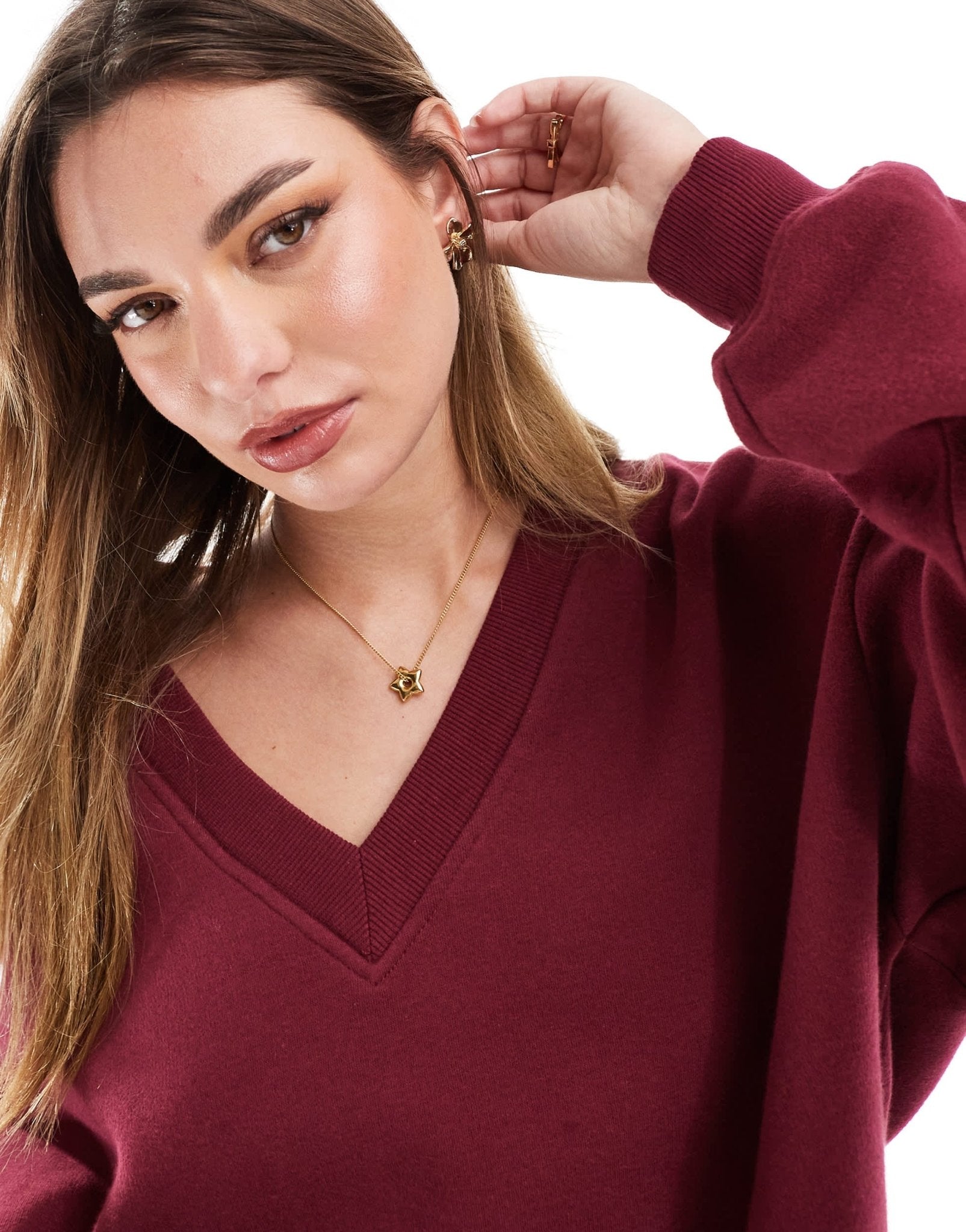 Bershka v - neck sweatshirt in burgundy - ASOS Sample Sale EU Store