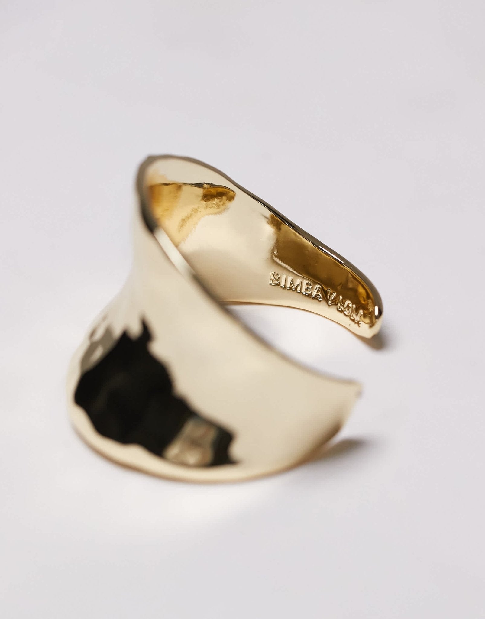 BIMBA Y LOLA textured cuff in gold - ASOS Sample Sale EU Store