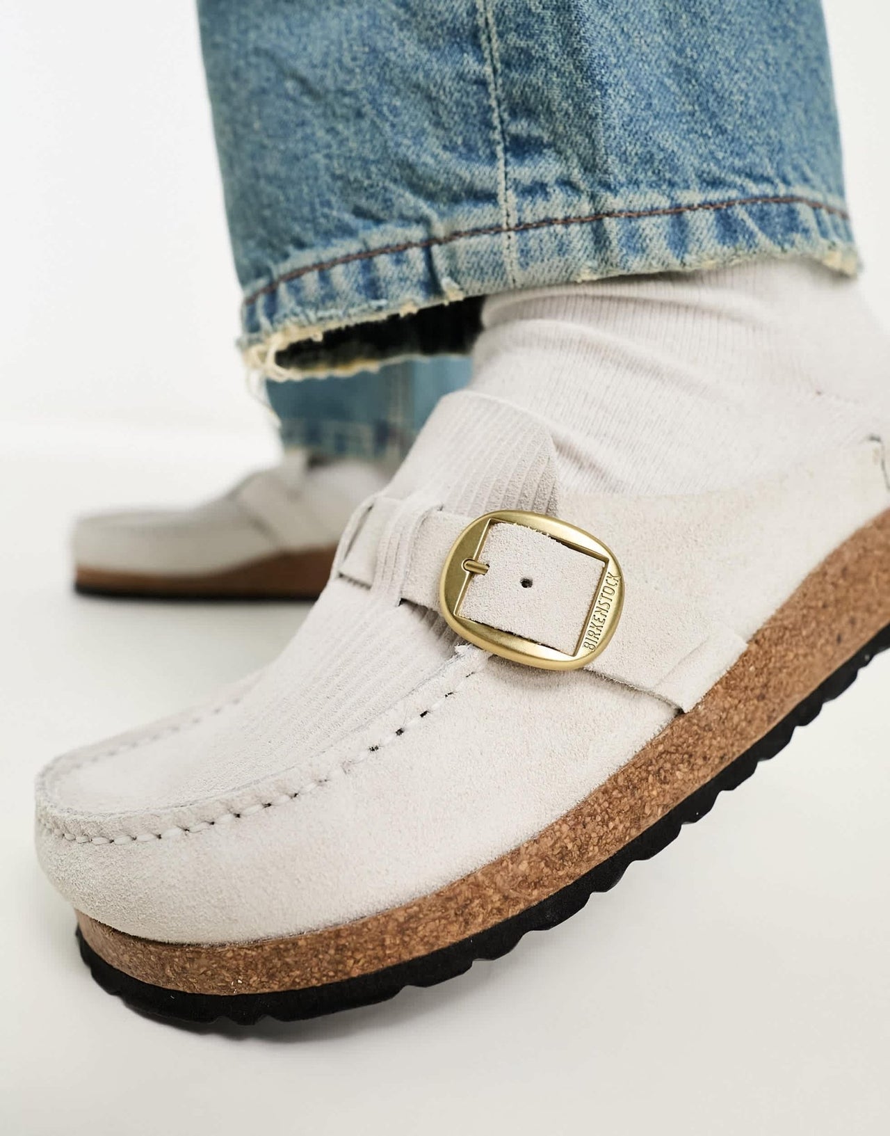 Birkenstock Buckley mules in white corduroy suede - ASOS Sample Sale EU Store