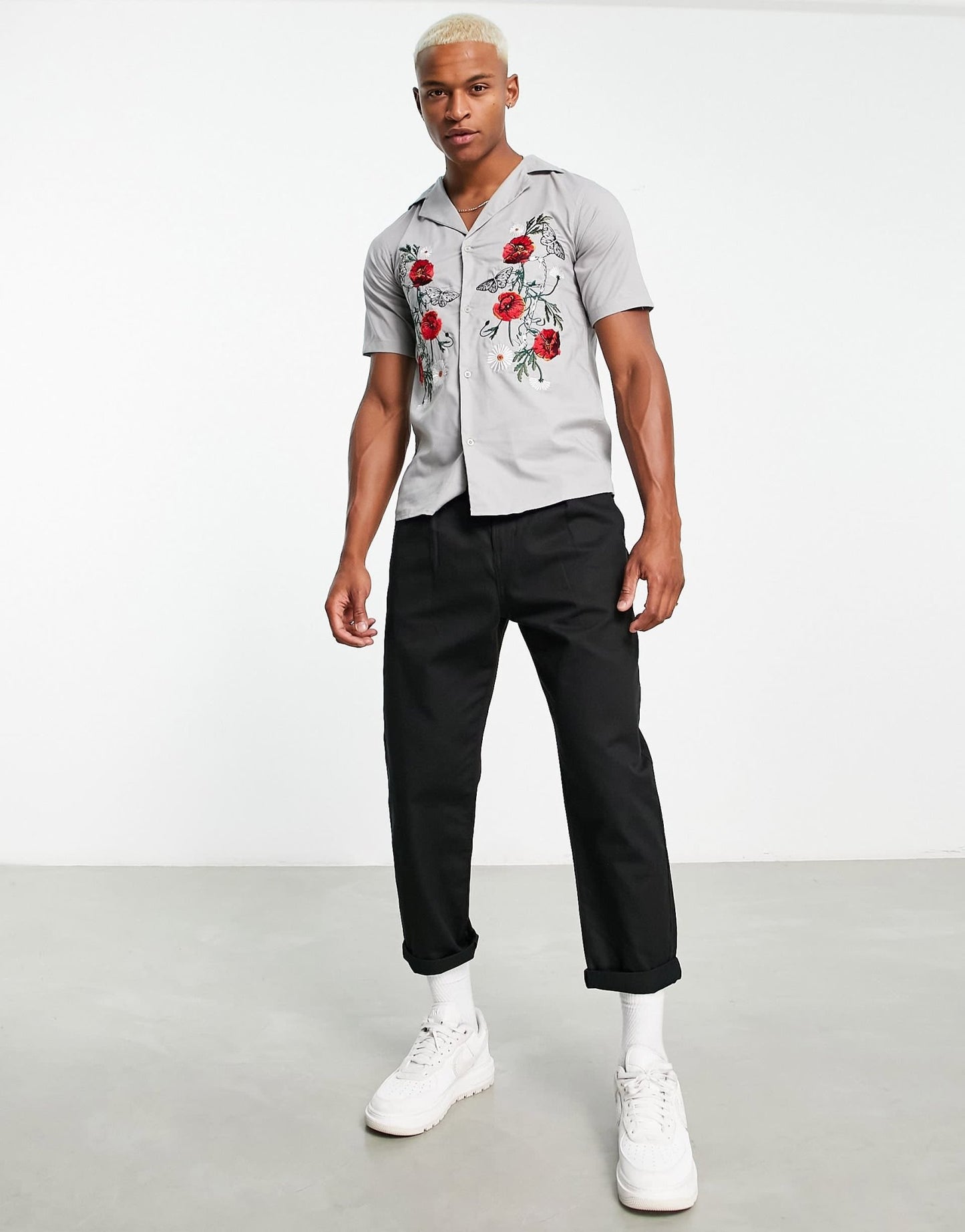 Bolongaro Trevor shirt with rose embroidery in stone - ASOS Sample Sale EU Store