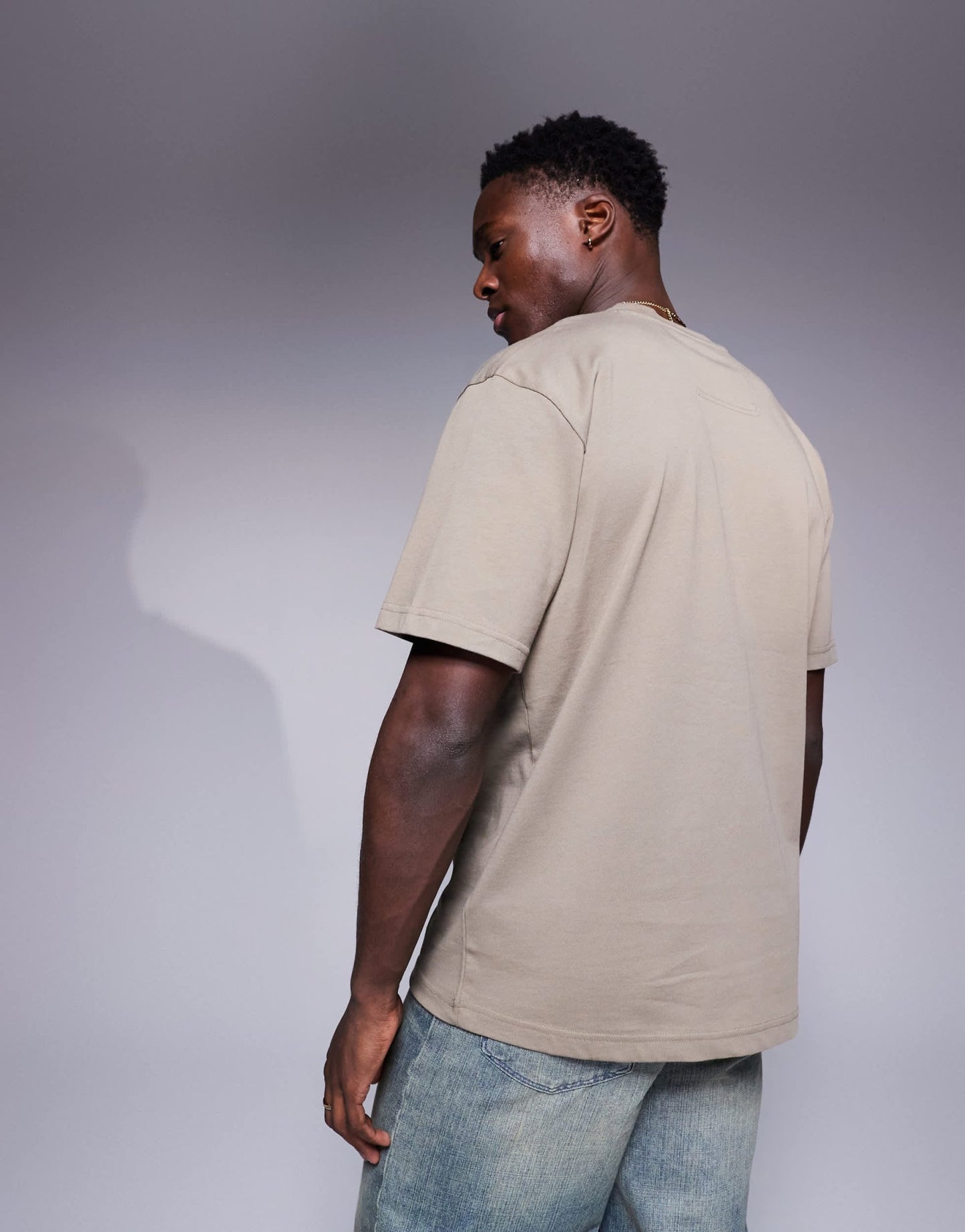 BOSS Green 10 central logo t-shirt oversized fit in mid green - ASOS Sample Sale EU Store