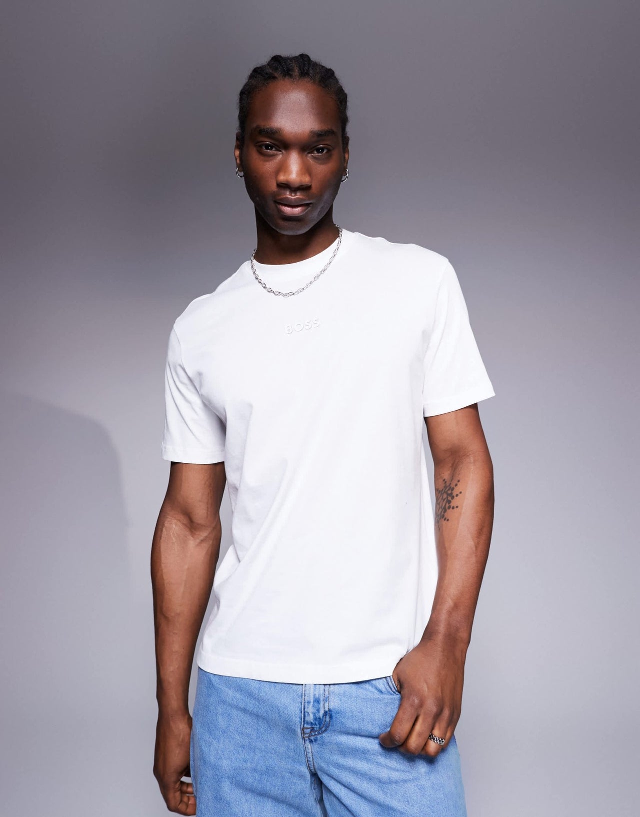 BOSS Green 10 central logo t-shirt oversized fit in white - ASOS Sample Sale EU Store
