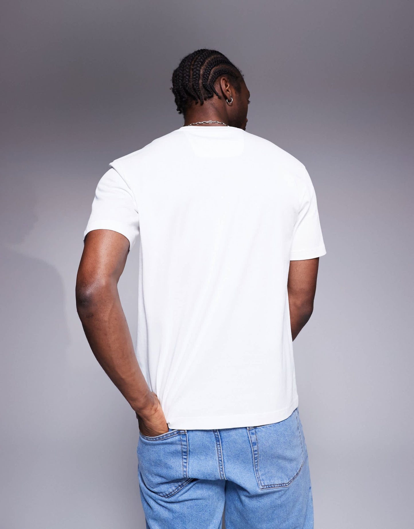 BOSS Green 10 central logo t-shirt oversized fit in white - ASOS Sample Sale EU Store