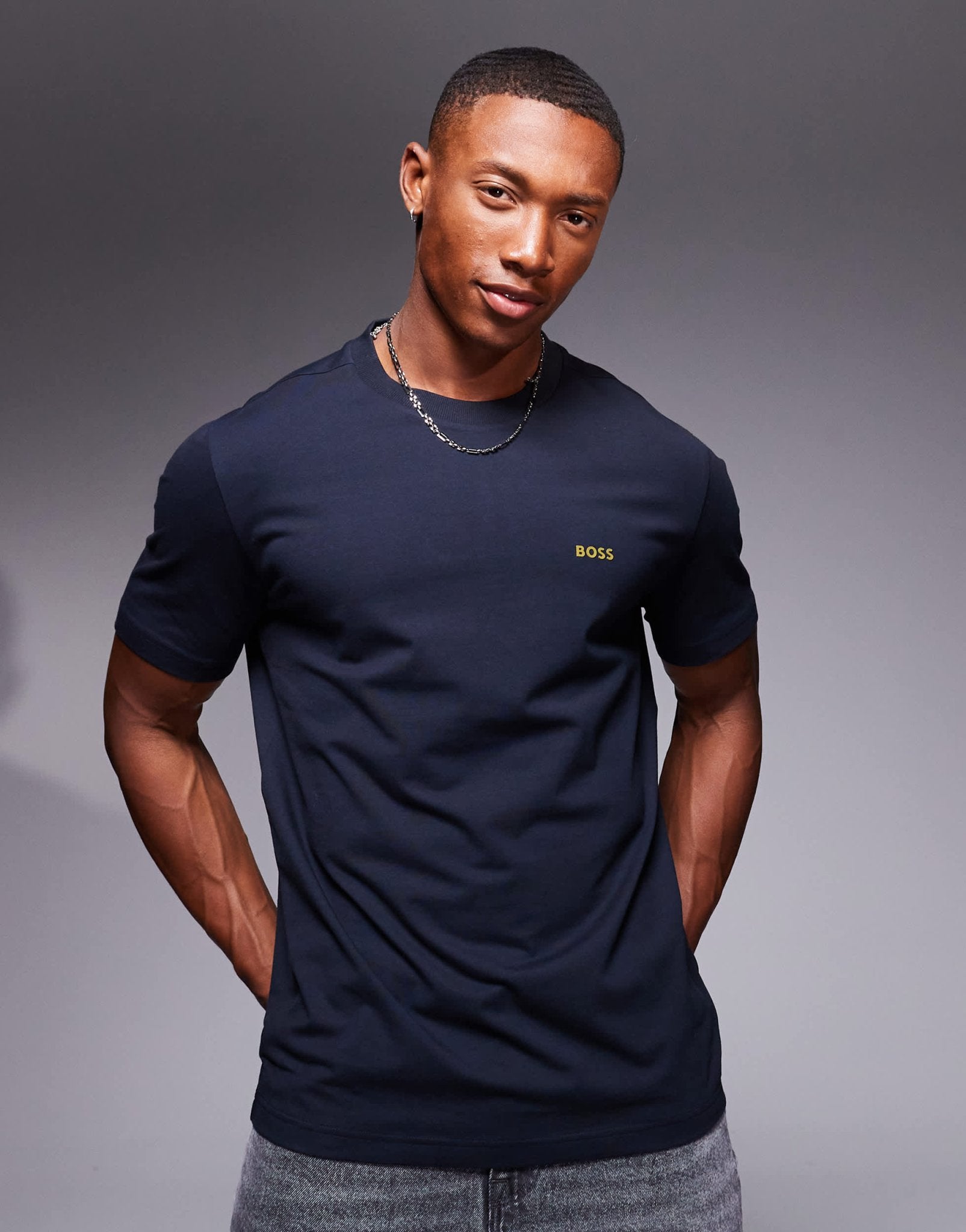 BOSS Green logo t-shirt regular fit in navy - ASOS Sample Sale EU Store