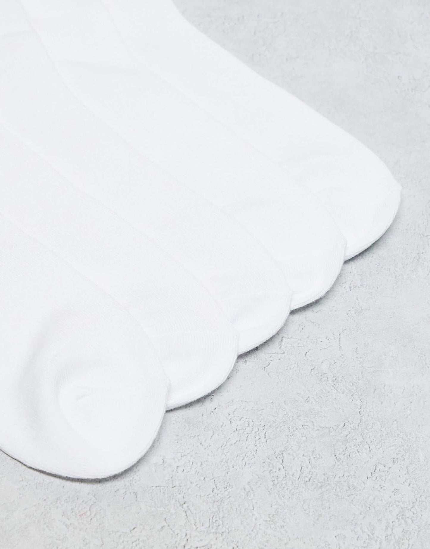 Brave Soul 5 pack trainer socks in white - ASOS Sample Sale EU Store