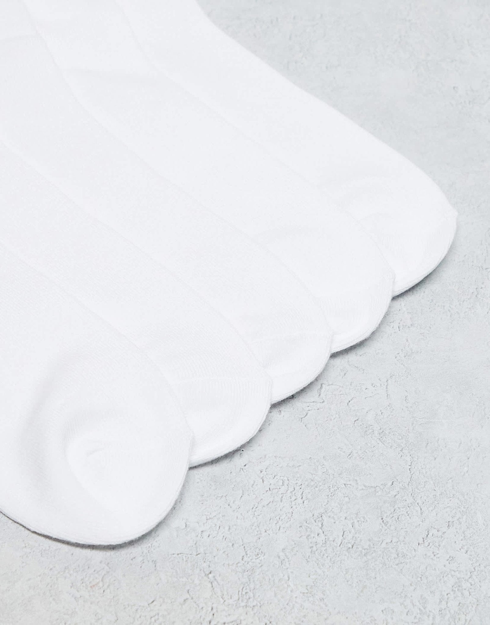 Brave Soul 5 pack trainer socks in white - ASOS Sample Sale EU Store