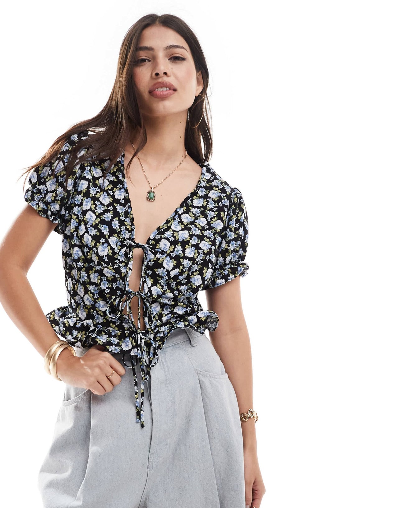 Brave Soul puff sleeve tie front floral top in black - ASOS Sample Sale EU Store