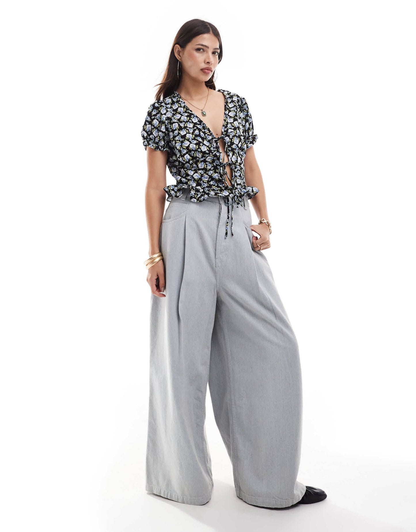 Brave Soul puff sleeve tie front floral top in black - ASOS Sample Sale EU Store