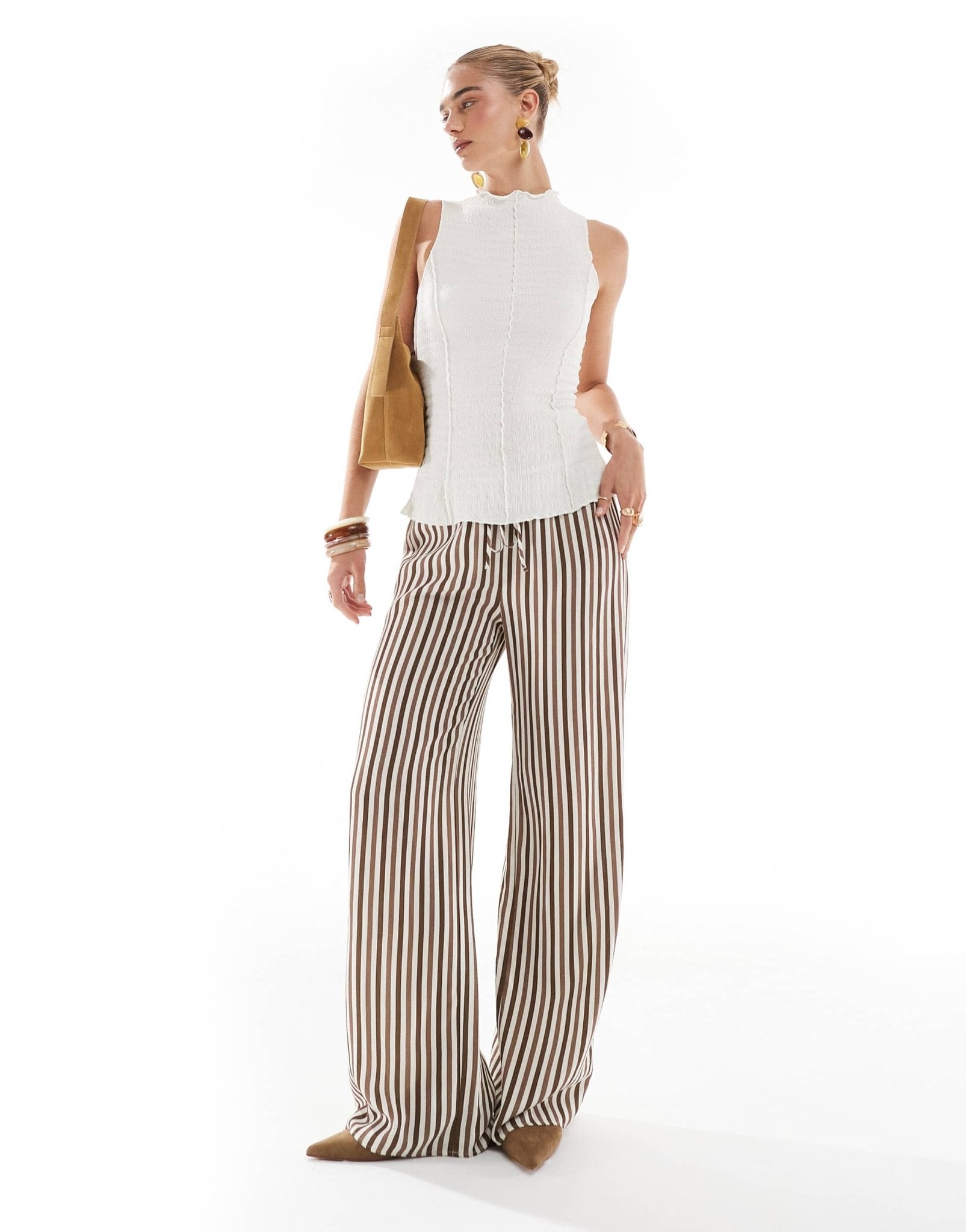 Brave Soul textured vest with stitch detail in cream - ASOS Sample Sale EU Store