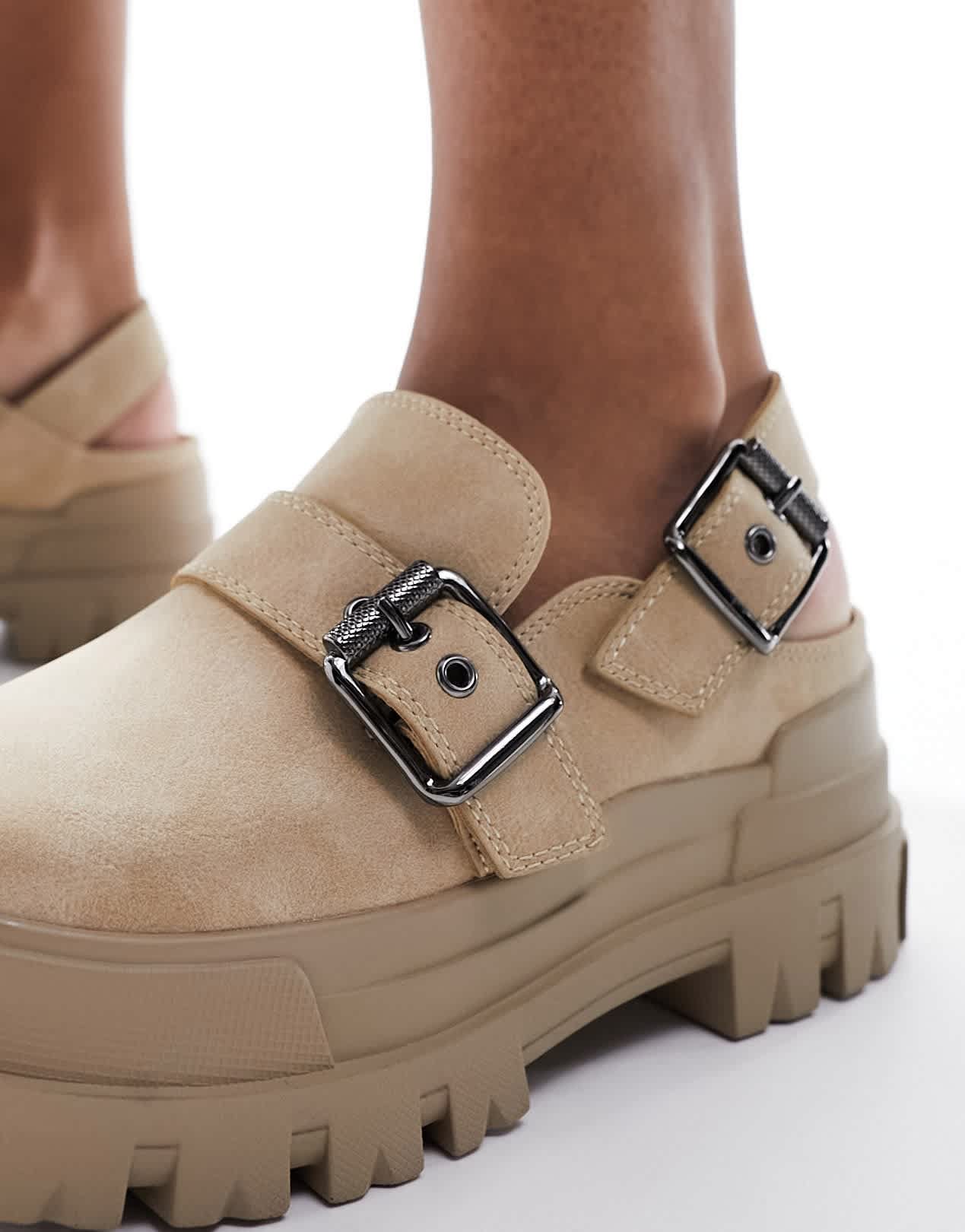 Buffalo Aspha clogs in beige - ASOS Sample Sale EU Store