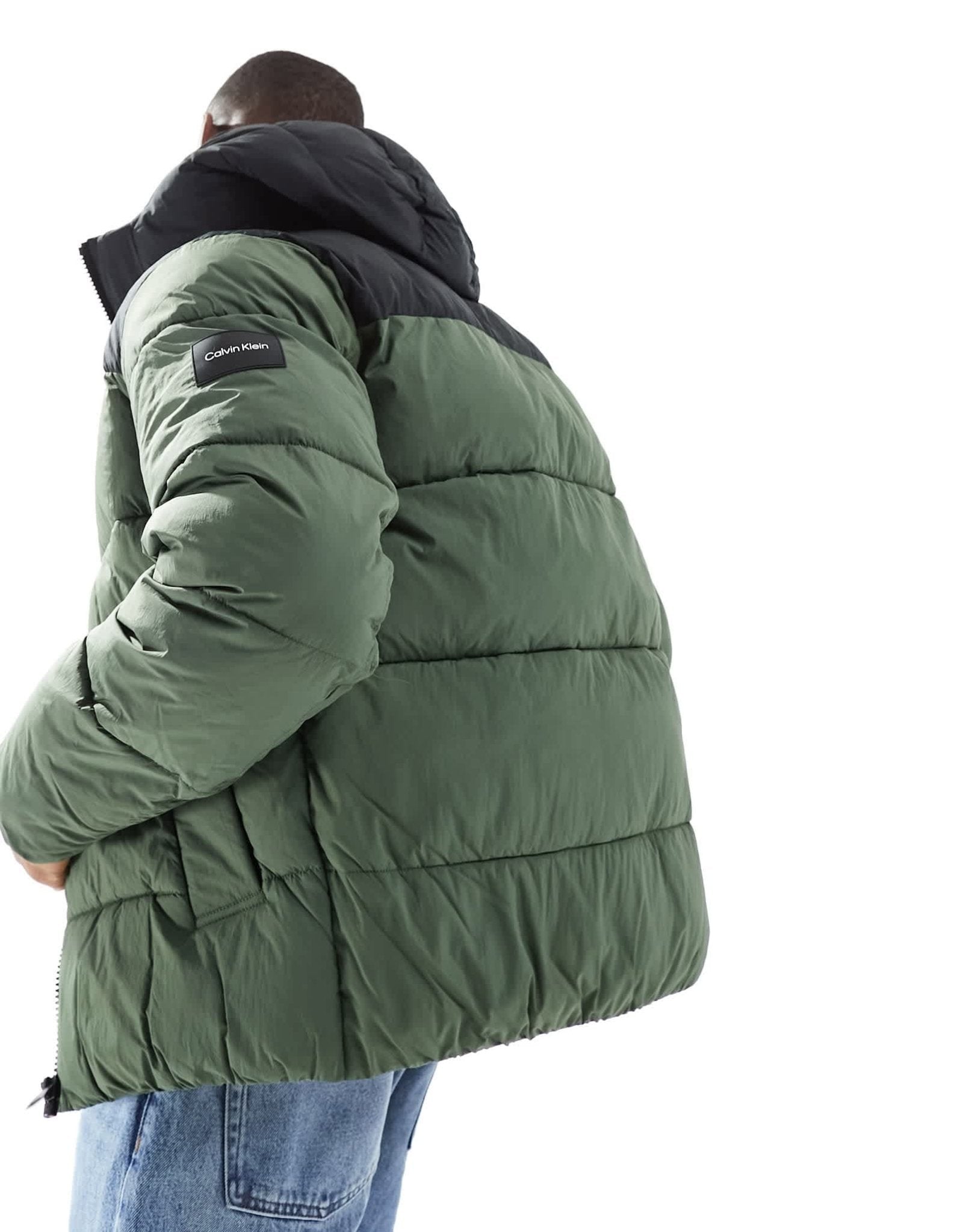 Calvin Klein crinkle nylon colourblock puffer jacket in grey - ASOS Sample Sale EU Store
