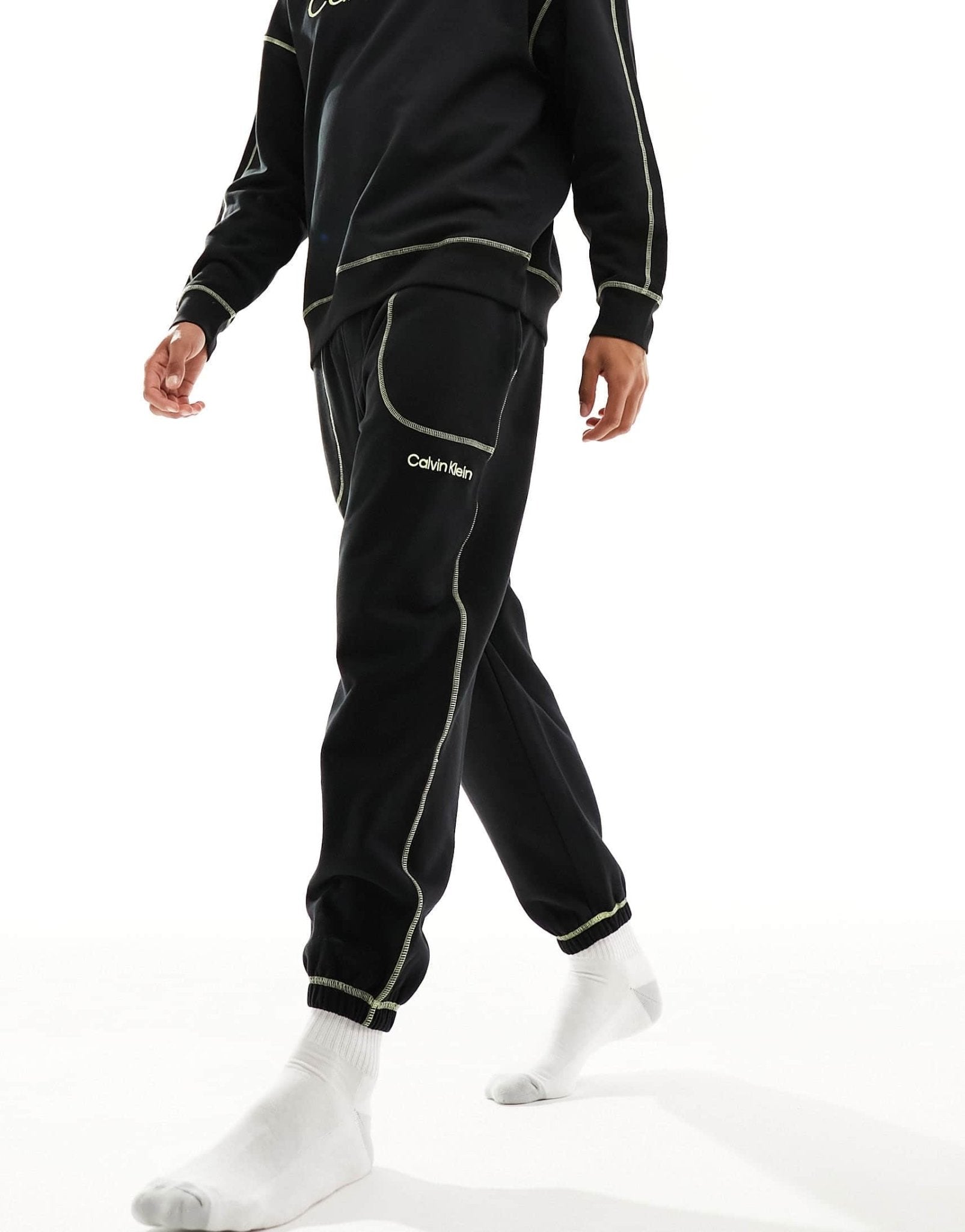Calvin Klein future shift jogger in black - ASOS Sample Sale EU Store