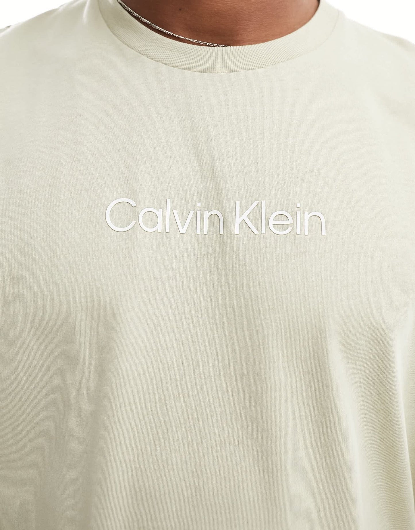 Calvin Klein hero logo comfort t-shirt in cream - ASOS Sample Sale EU Store