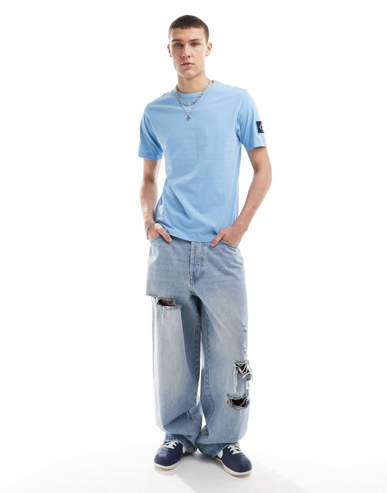 Calvin Klein Jeans badge regular t-shirt in blue - ASOS Sample Sale EU Store