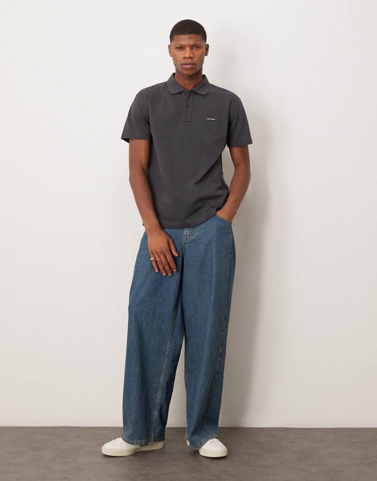 Calvin Klein Jeans label logo polo in black - ASOS Sample Sale EU Store