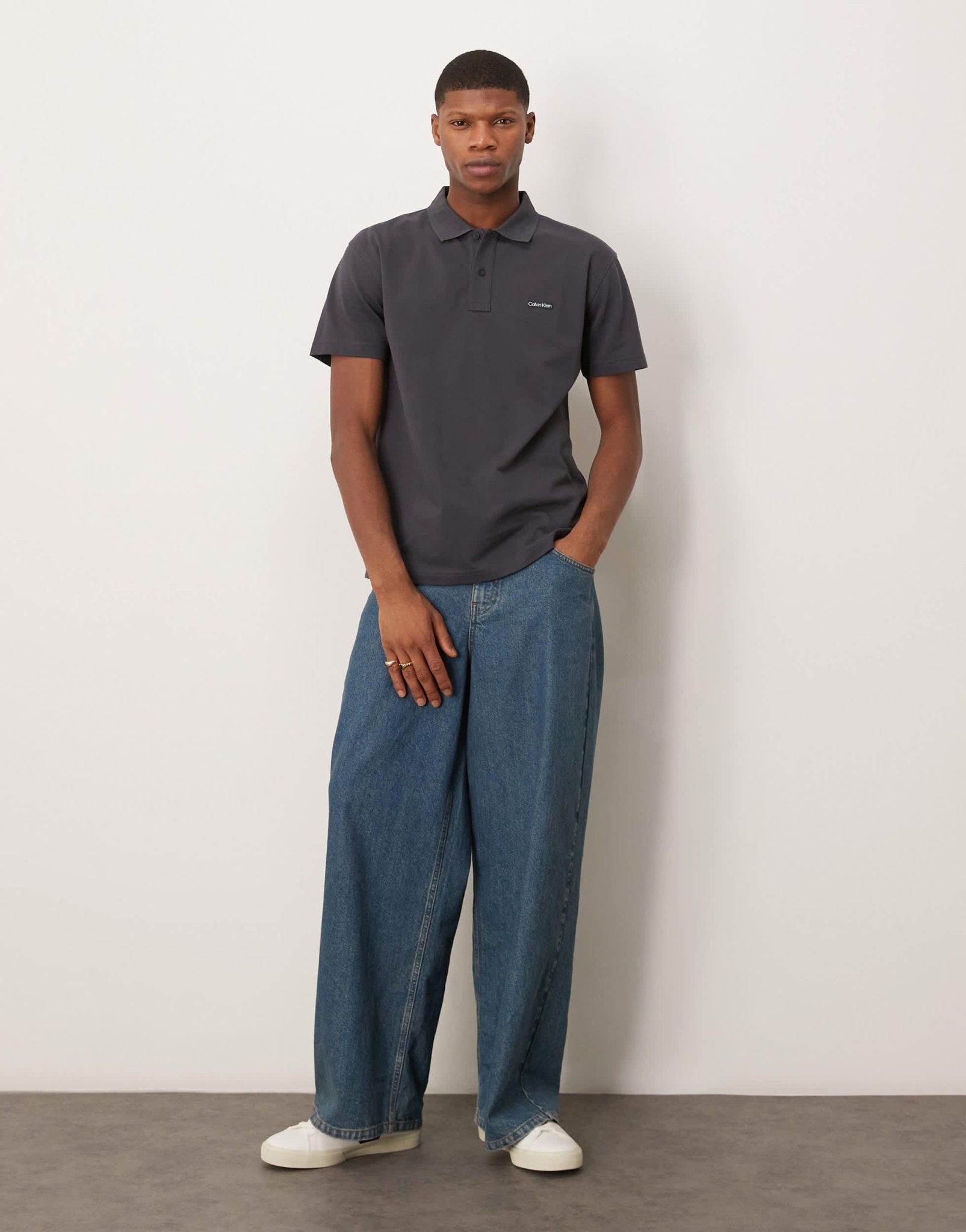 Calvin Klein Jeans label logo polo in black - ASOS Sample Sale EU Store