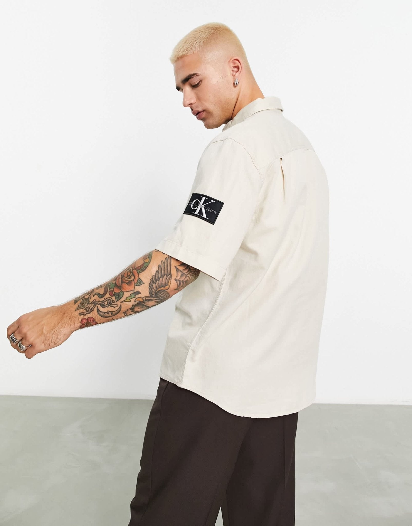 Calvin Klein Jeans linen short sleeve shirt in beige - ASOS Sample Sale EU Store