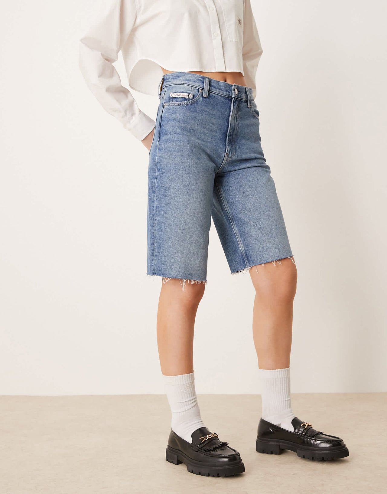 Calvin Klein Jeans longer bermuda jorts in light wash - ASOS Sample Sale EU Store