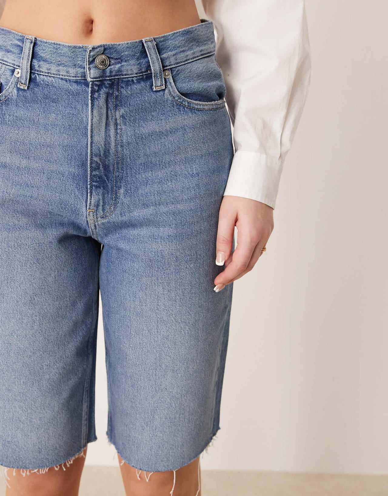 Calvin Klein Jeans longer bermuda jorts in light wash - ASOS Sample Sale EU Store