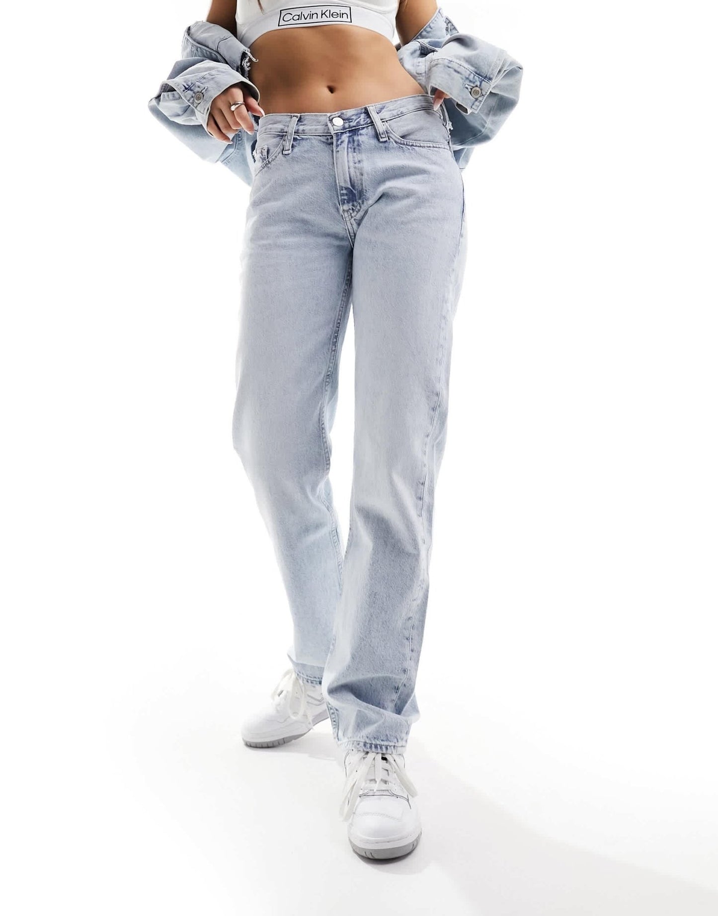 Calvin Klein Jeans low rise straight jean in light wash - ASOS Sample Sale EU Store
