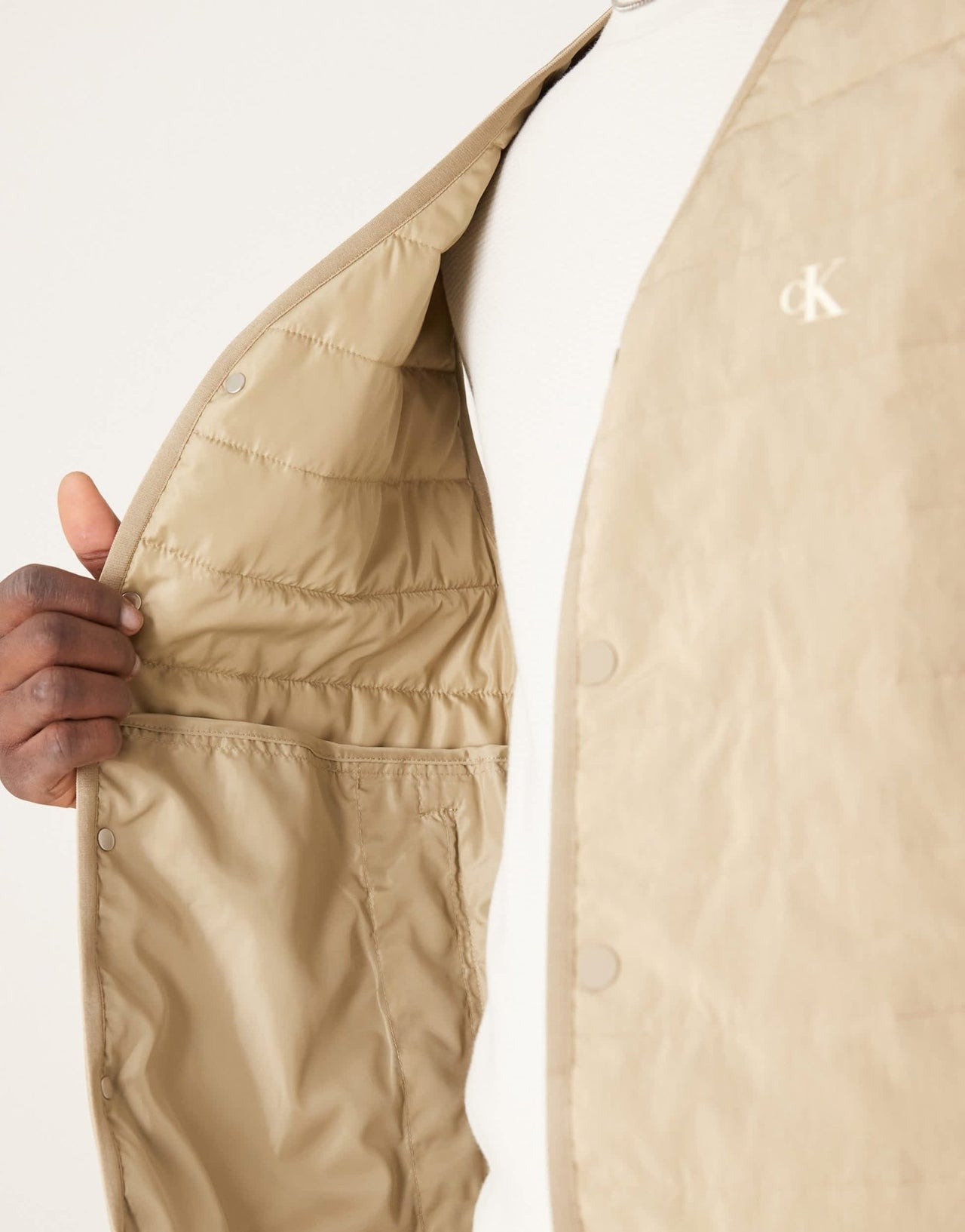 Calvin Klein Jeans quilted gilet in beige - ASOS Sample Sale EU Store