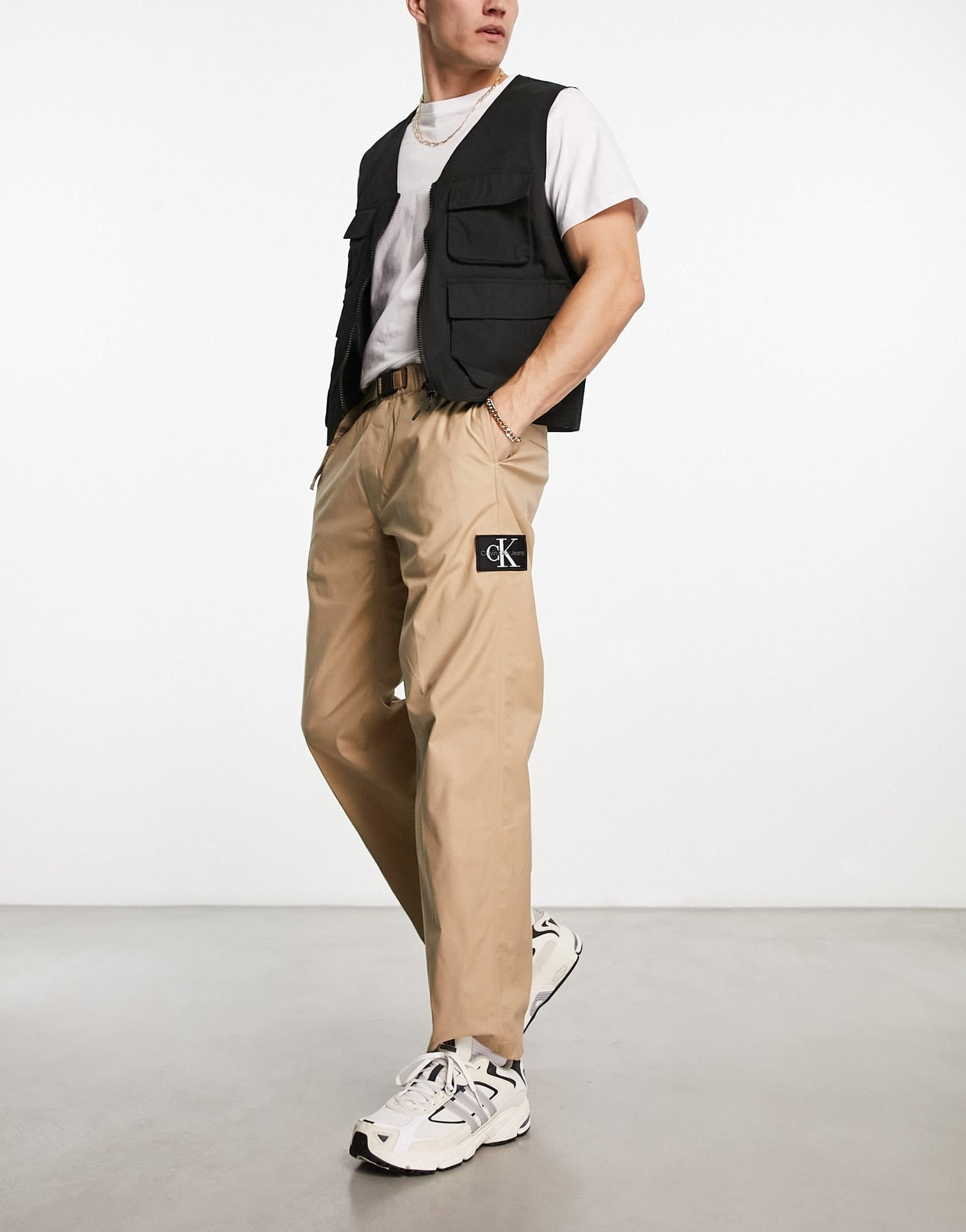 Calvin Klein Jeans straight leg utility chinos in beige - ASOS Sample Sale EU Store