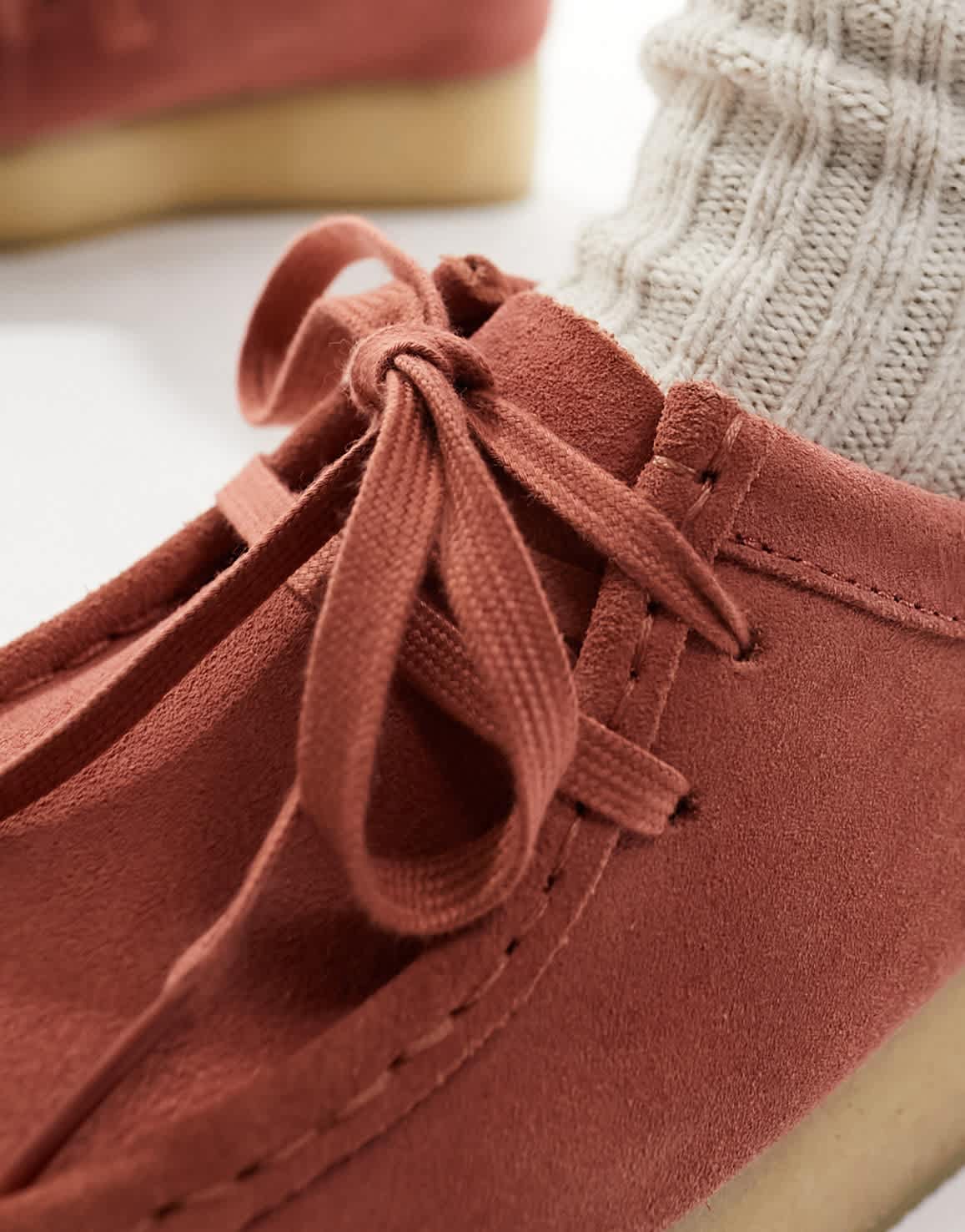 Clarks Originals Wallacraft Bee shoes in teracotta red suede - ASOS Sample Sale EU Store