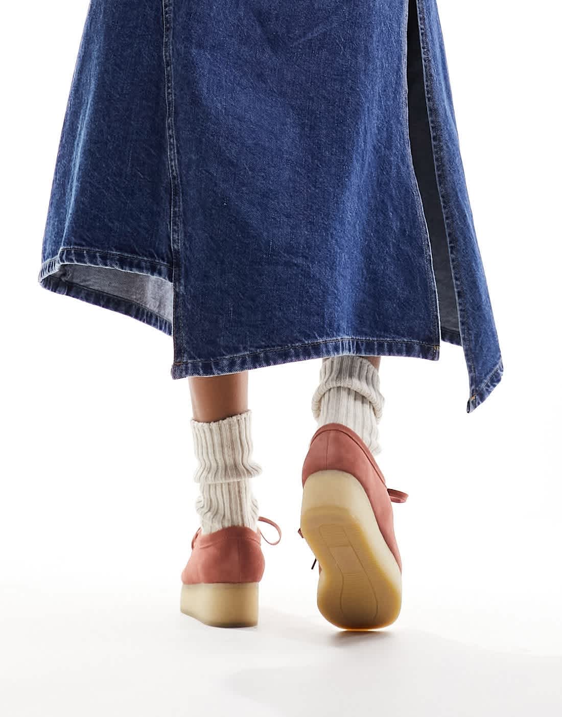 Clarks Originals Wallacraft Bee shoes in teracotta red suede - ASOS Sample Sale EU Store