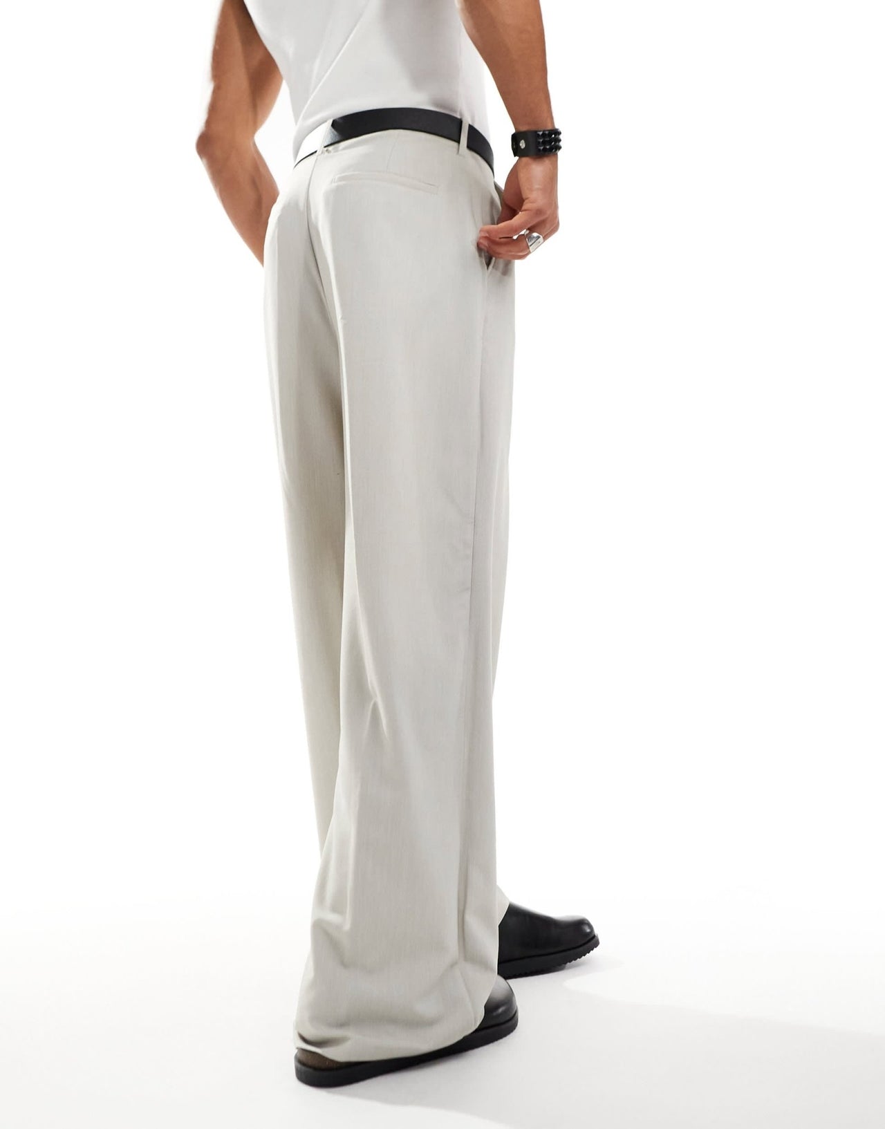 COLLUSION relaxed wide leg tailored trousers in stone - ASOS Sample Sale EU Store
