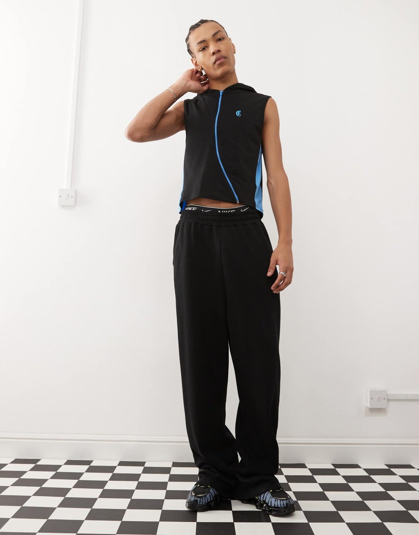 COLLUSION sleeveless jersey vest with hood and curved zip in navy - ASOS Sample Sale EU Store