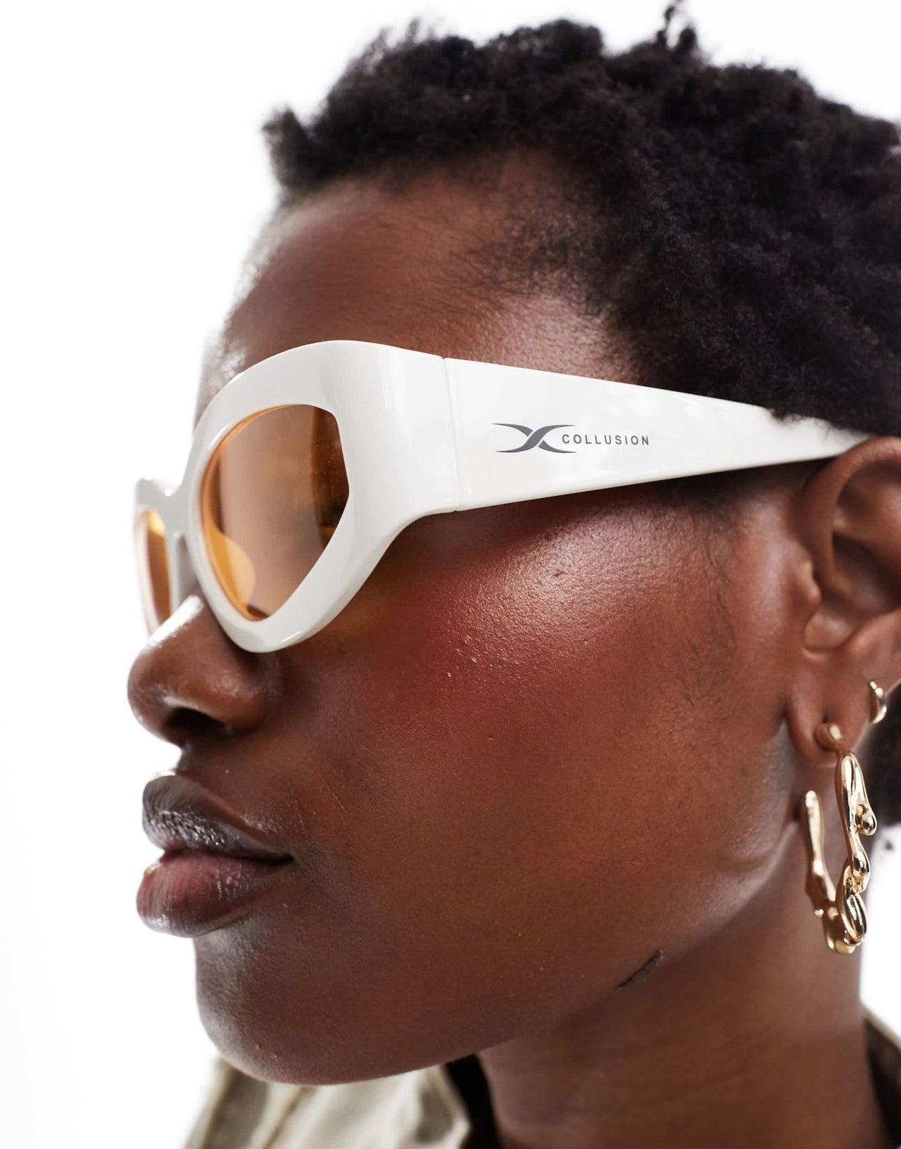 COLLUSION sunglasses with white frame and yellow lens - ASOS Sample Sale EU Store