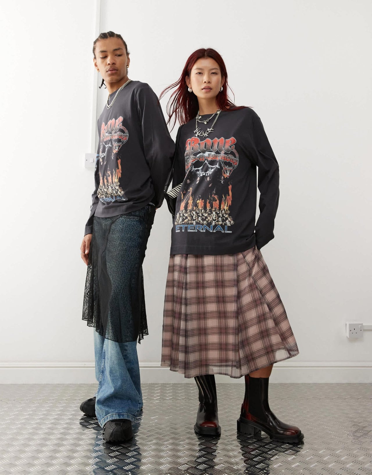 COLLUSION Unisex Licensed Bone Thugs n Harmony long sleeve graphic t-shirt in washed black - ASOS Sample Sale EU Store