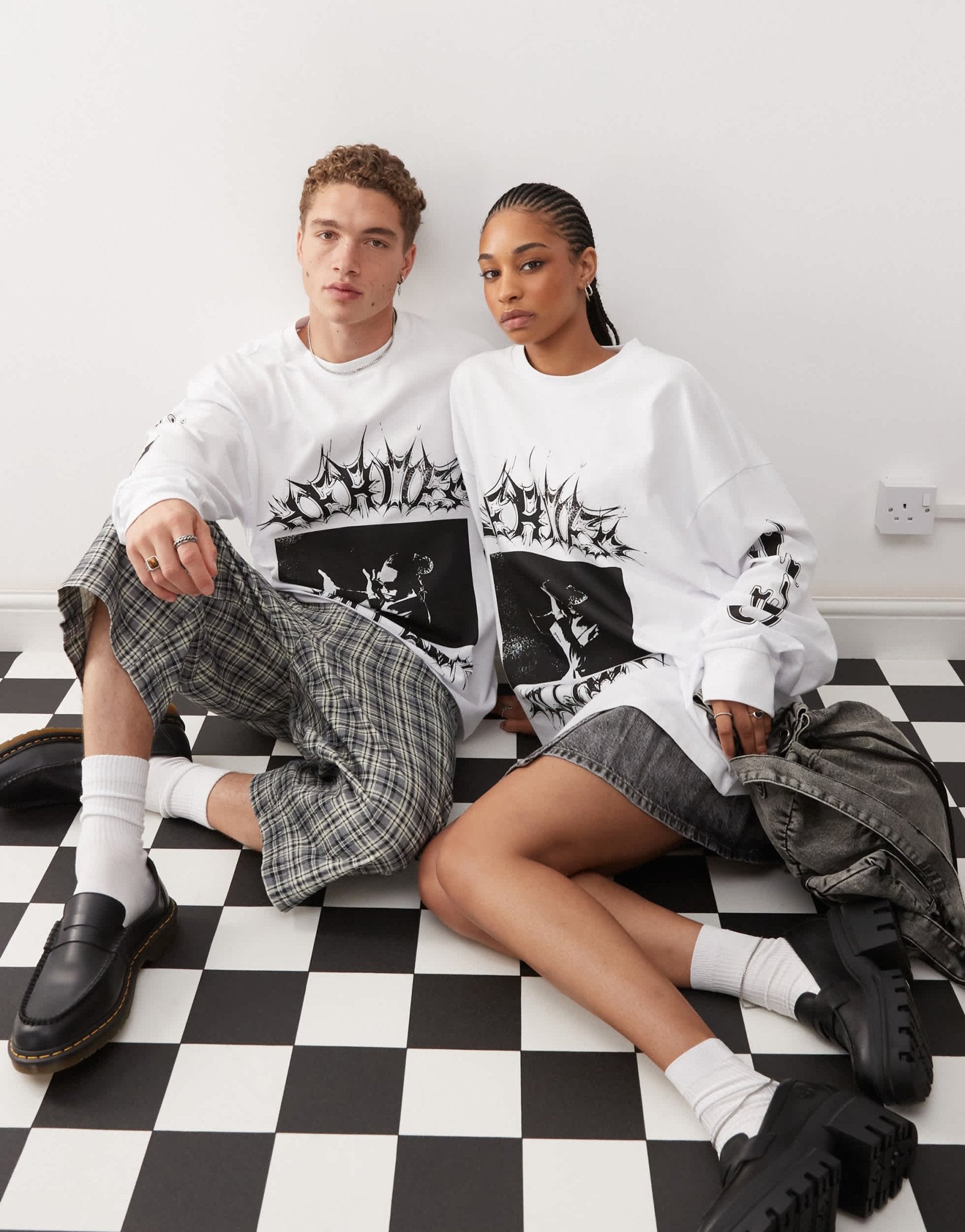 COLLUSION Unisex licensed long sleeve oversized 'Metro Boomin' graphic t-shirt in white - ASOS Sample Sale EU Store
