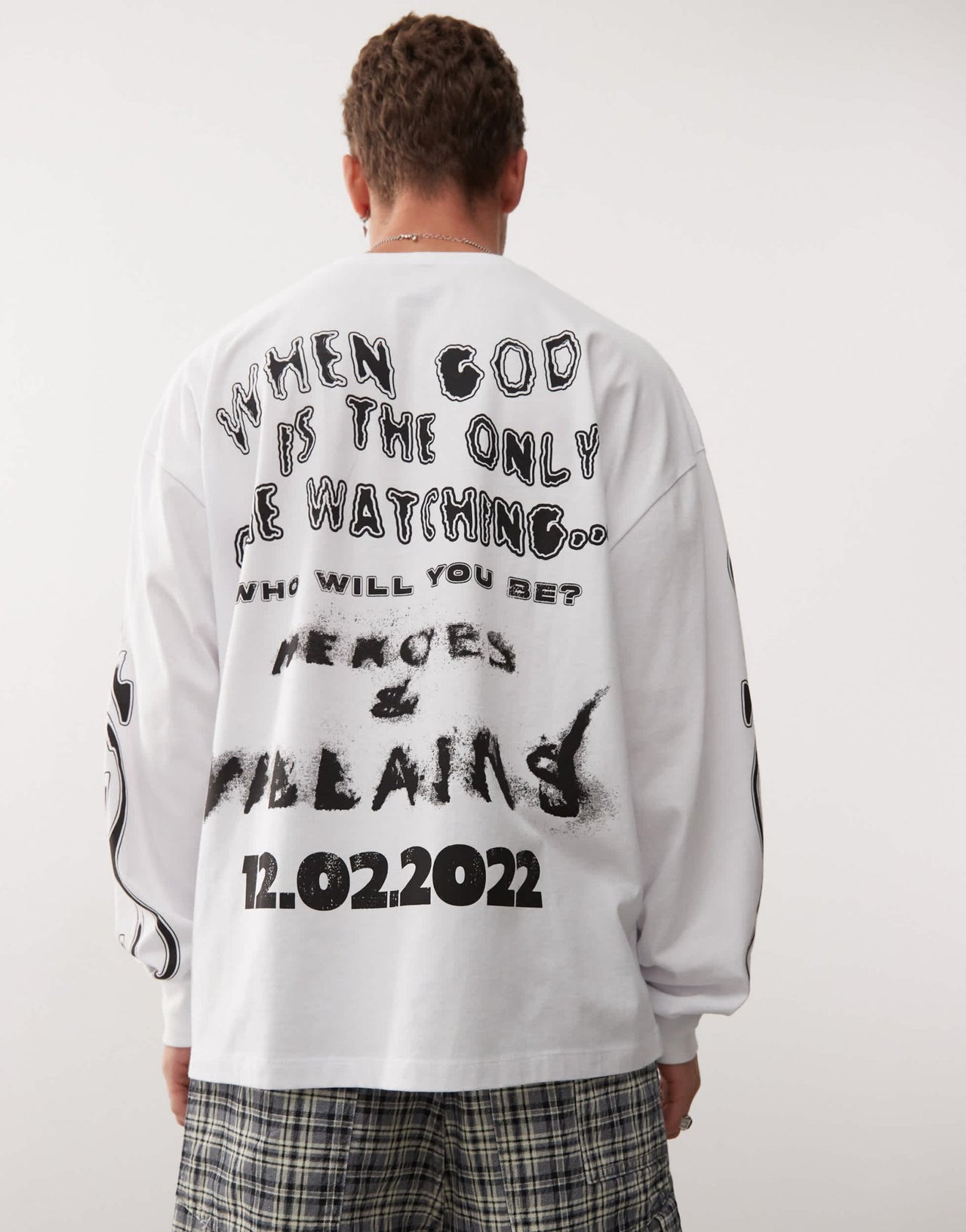COLLUSION Unisex licensed long sleeve oversized 'Metro Boomin' graphic t-shirt in white - ASOS Sample Sale EU Store