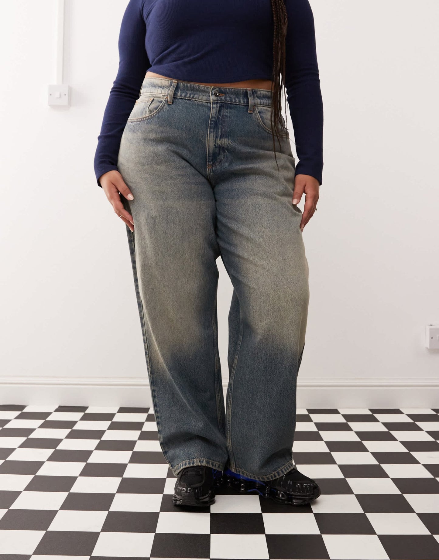 COLLUSION X001 Plus antifit jeans in washed blue - MBLUE - ASOS Sample Sale EU Store