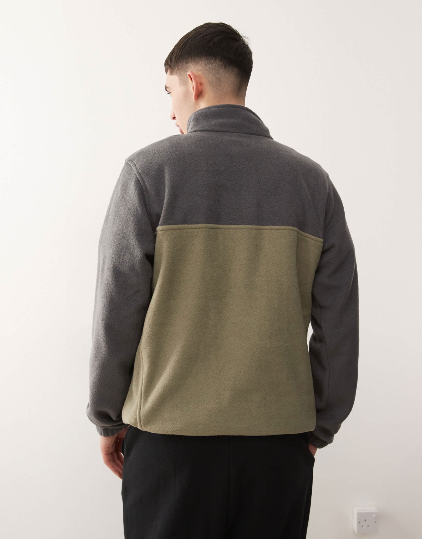 Columbia Steens Mountain half zip fleece in Grey/Khaki - ASOS Sample Sale EU Store